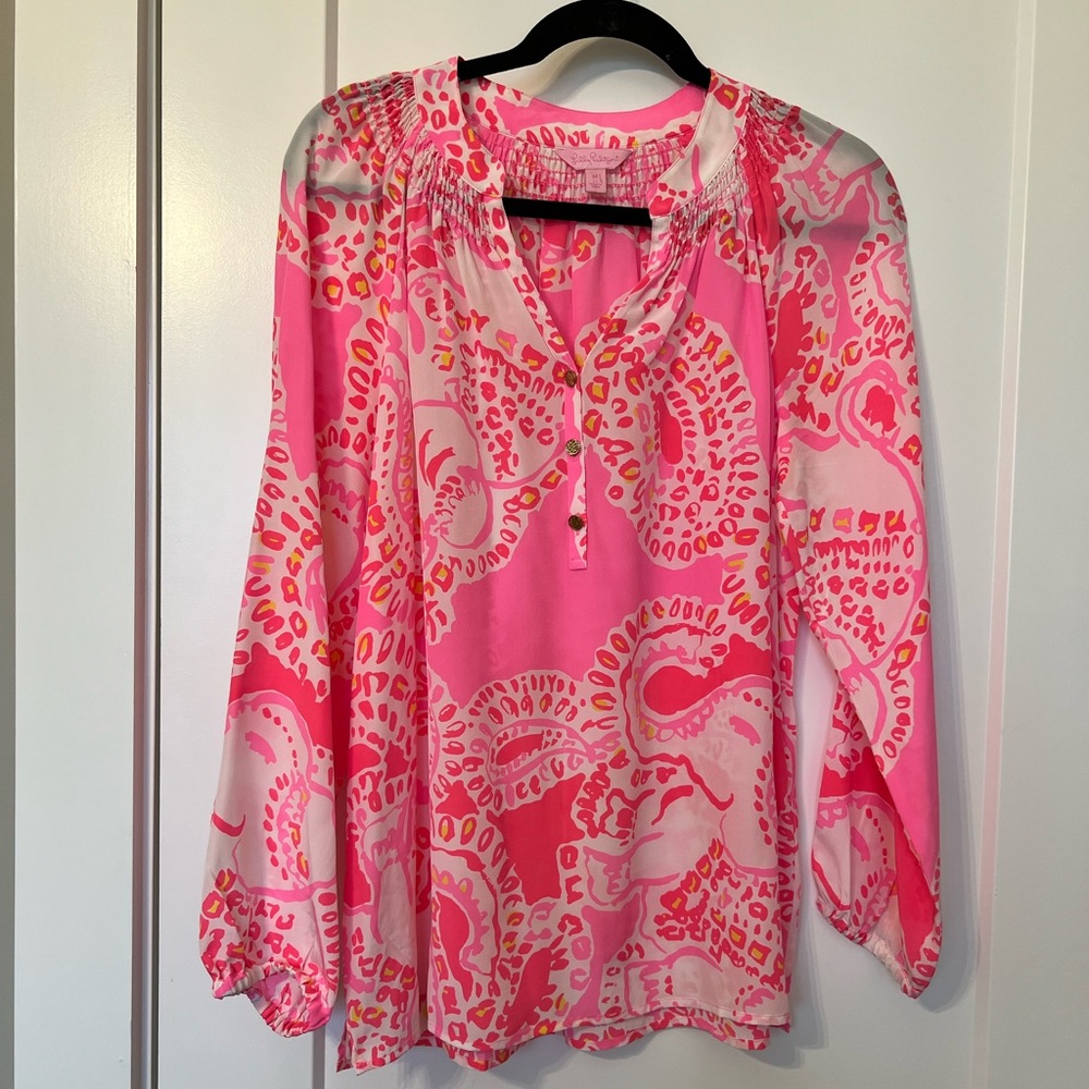 Lilly Pulitzer silk Elsa top in pink Print. Size medium